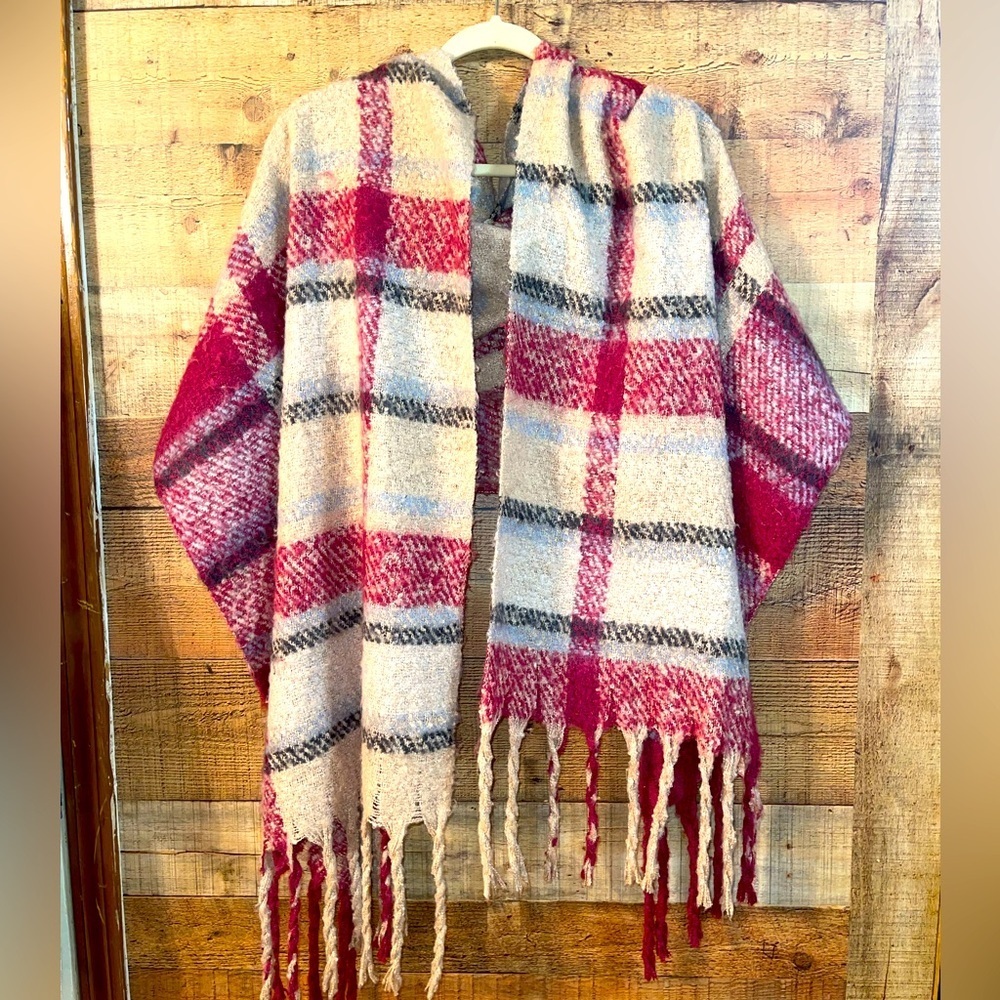 Max Studio plaid soft fringe scarf wrap